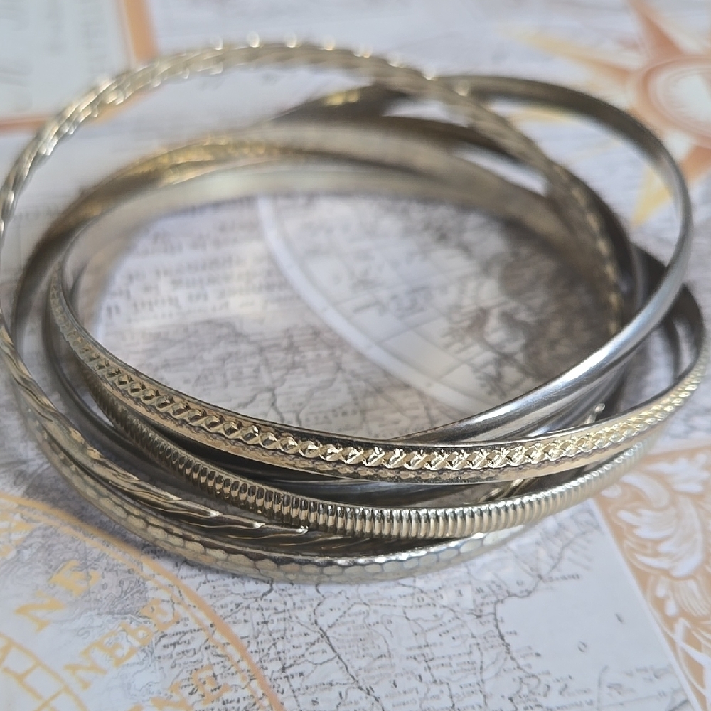 Classic Silver-Tone Multi-Bangle Bracelet Set